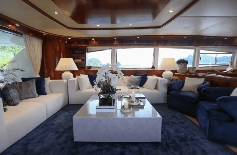 Astondoa 102ft - 11