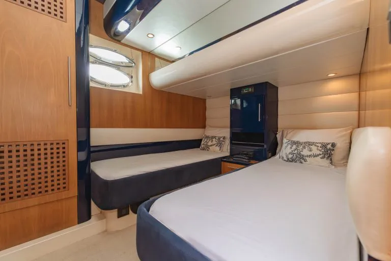 Riva 70 Aria Blue - 15