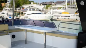 Bon Bon 52 — aft deck