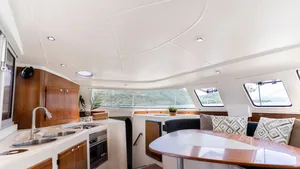 Fountaine Pajot 40 Coco — салон