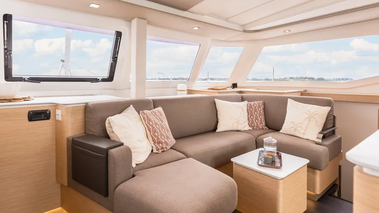 Fountaine Pajot 41 — saloon Fountaine Pajot 41 — saloon
