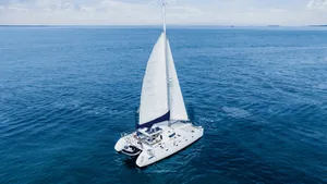Fountaine Pajot 42 Tahaa — вид с воздуха Fountaine Pajot 42 Tahaa — вид с воздуха