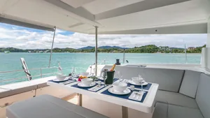 Fountaine Pajot Astrea 42 — cockpit table