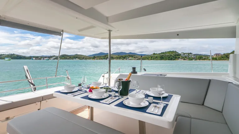 Fountaine Pajot Astrea 42 — cockpit table