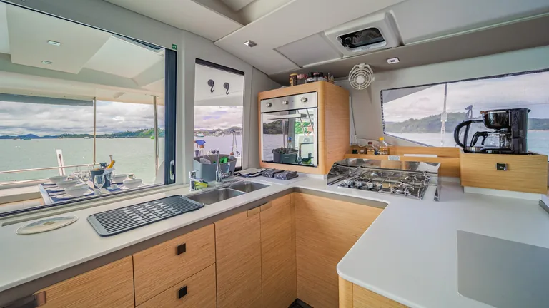 Fountaine Pajot Astrea 42 — galley
