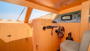 Gin 37 — helm station