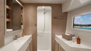 Lagoon 42 — bathroom Lagoon 42 — bathroom