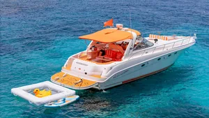 Sea Ray Sundancer 46 Vodka — water toys