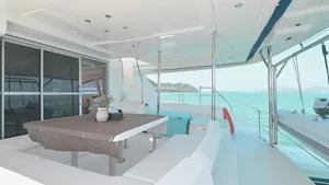Leopard 51 Se La Vie — cockpit dining table Leopard 51 Se La Vie — cockpit dining table