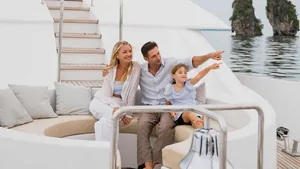 Westport 130 Sea Bear — гости на борту Westport 130 Sea Bear — гости на борту